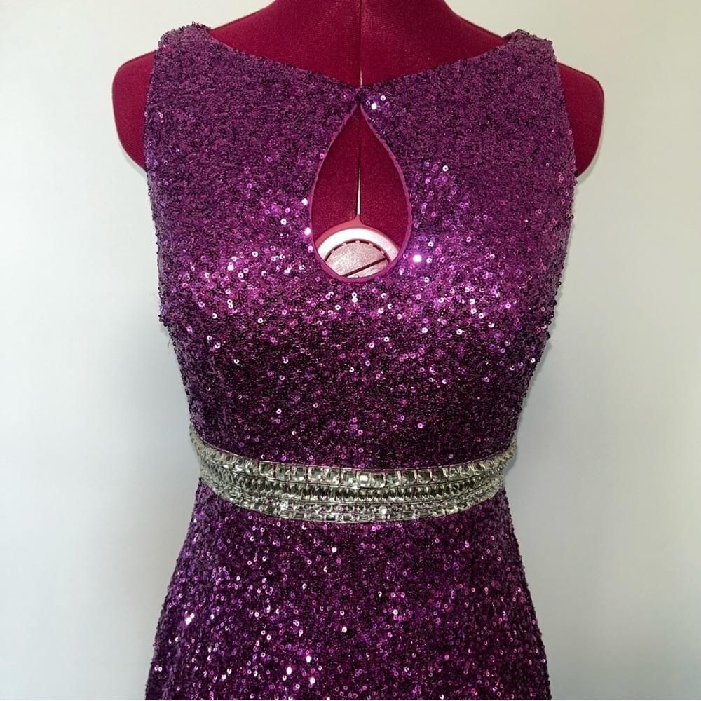 Purple sequin prom/homecoming dress